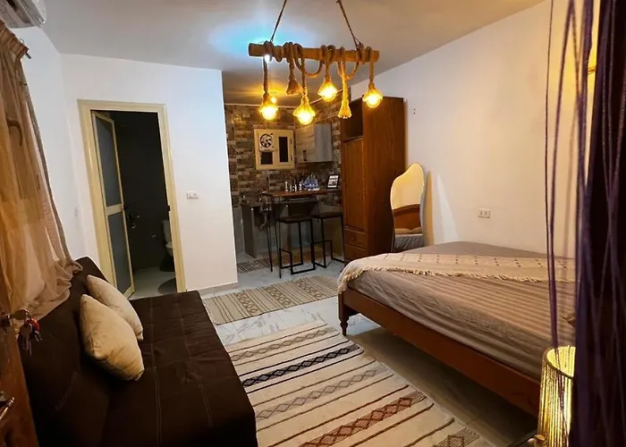 Apartment Cozy & Stylish - Fits Up 3 Persons - Mocha